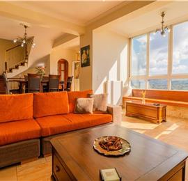 5 bedroom villa with pool, near Acharavi, sleeps 9